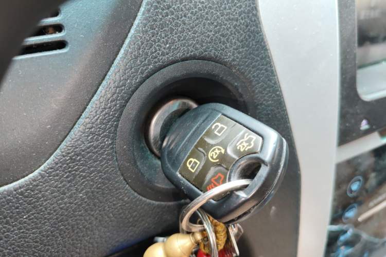 Used Ford Explorer 2013 3.5L Deluxe Model Vehicle Key