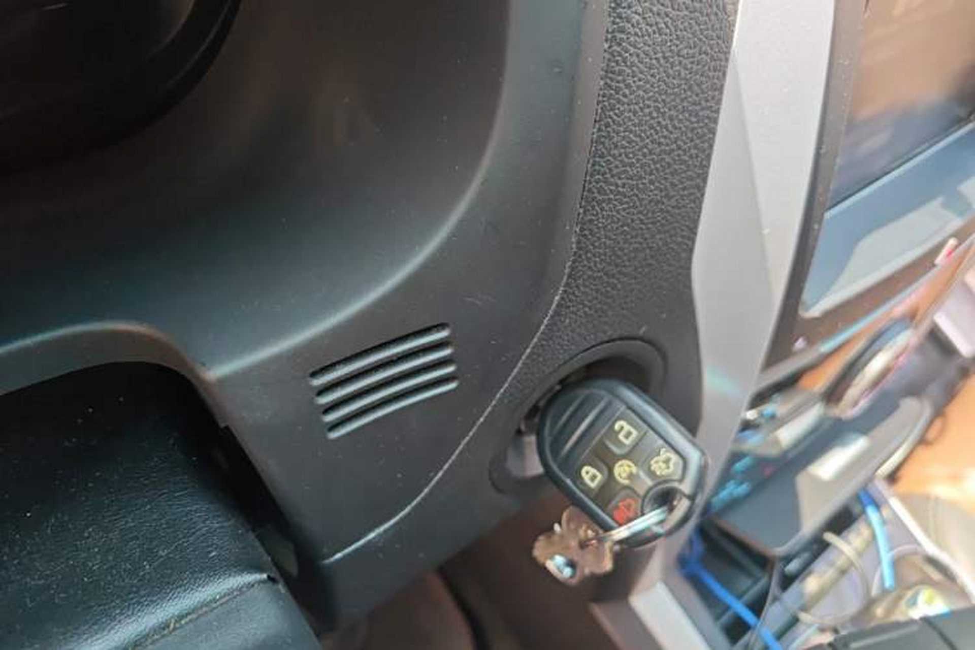 Used Ford Explorer 2013 3.5L Deluxe Model Vehicle Key