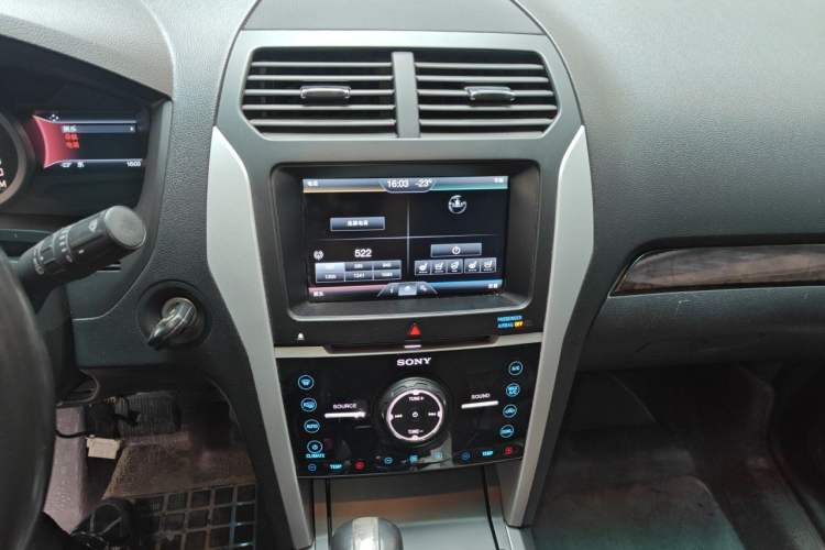 Used Ford Explorer  Audio And AC Panel
