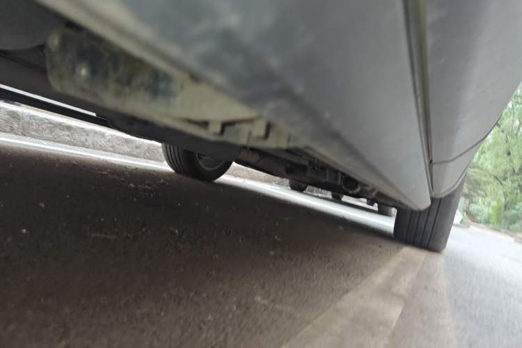 Used Ford Explorer  Chassis Rear Right