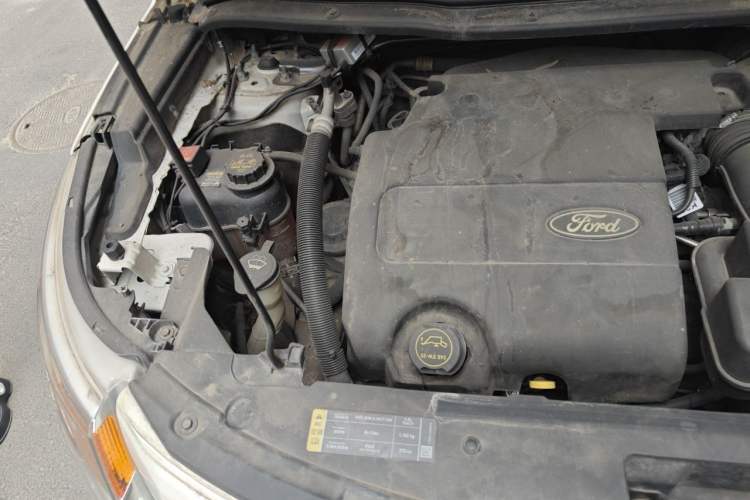 Used Ford Explorer  Engine Bay Right