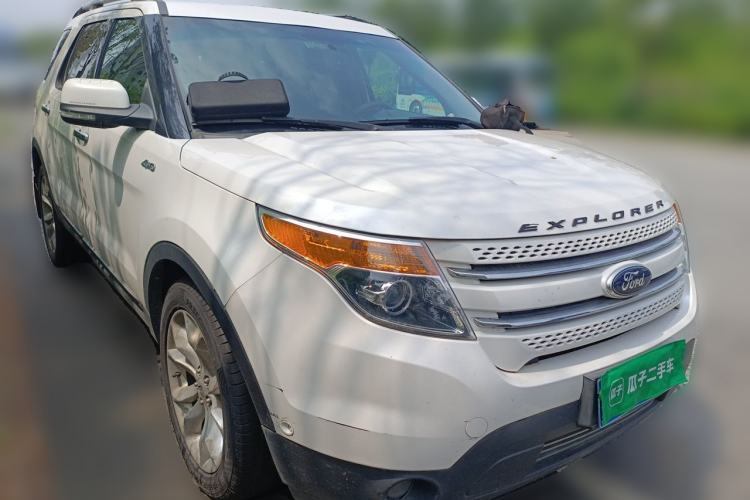 Used Ford Explorer  Front Right 45 Deg