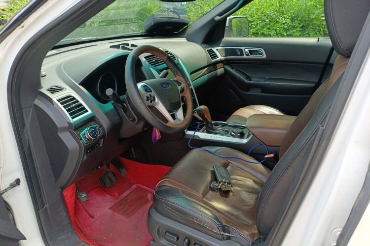 Used Ford Explorer  Left Front Seat