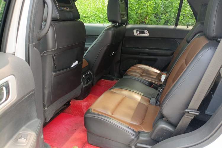 Used Ford Explorer  Left Rear Seat