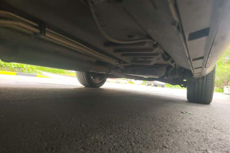 Used Ford Explorer  Chassis Front Left