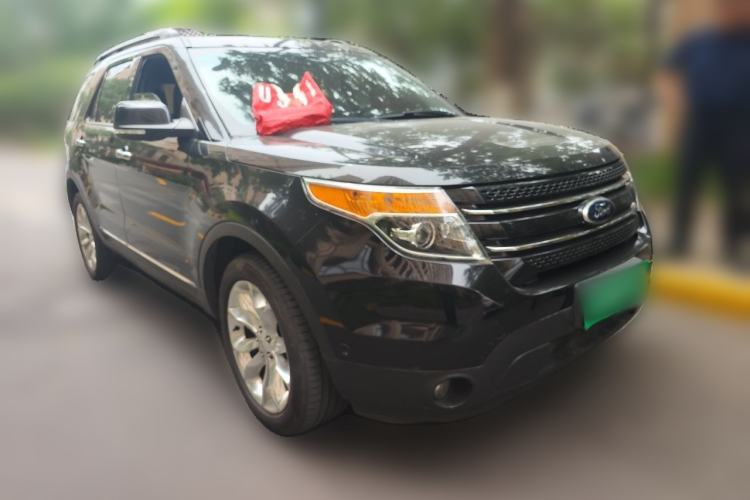 Used Ford Explorer  Front Right 45 Deg