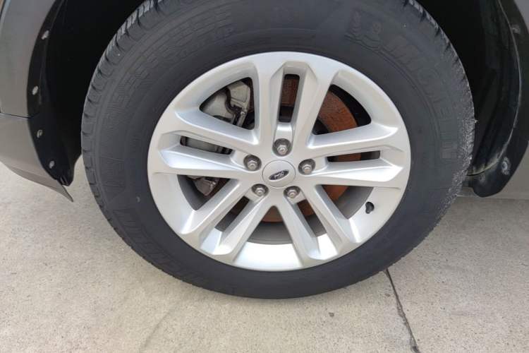 Used Ford Explorer 2015 2.0T Automatic U.S.-Specified Version Front-Wheel Drive Left Front Wheel Hub