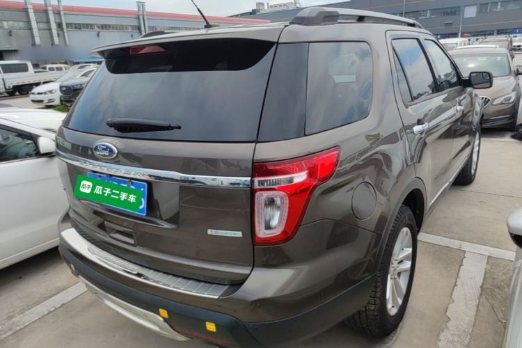 Used Ford Explorer 2015 2.0T Automatic U.S.-Specified Version Front-Wheel Drive Rear Right 45 Deg