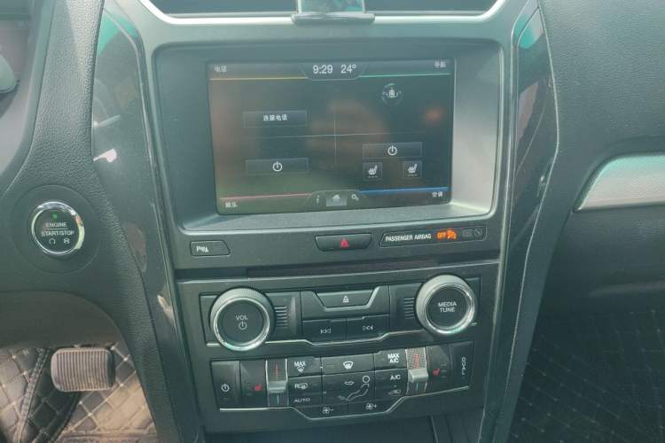 Used Ford Explorer  Audio And AC Panel