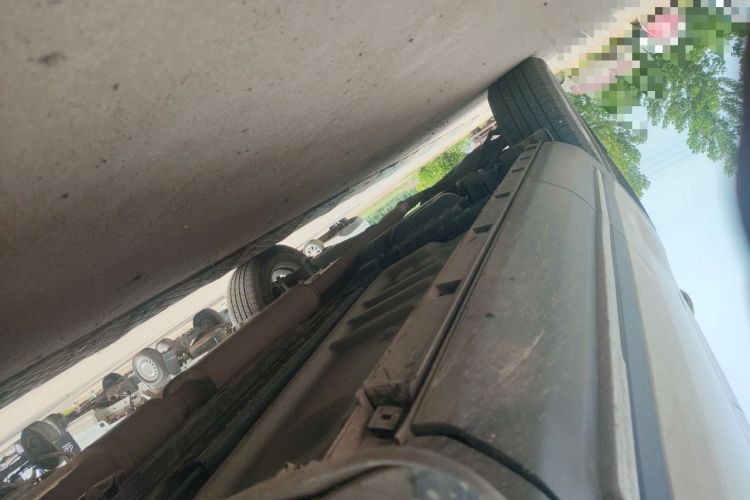 Used Ford Explorer  Chassis Front Right