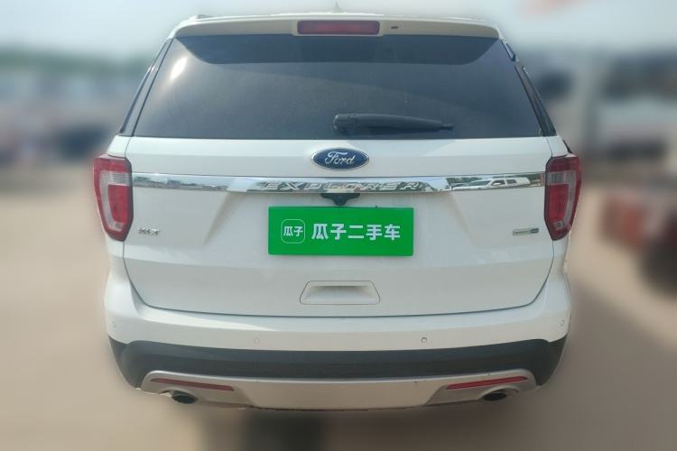 Used Ford Explorer  Rear