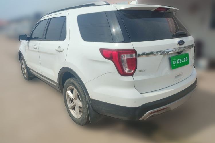 Used Ford Explorer  Rear Left 45 Deg