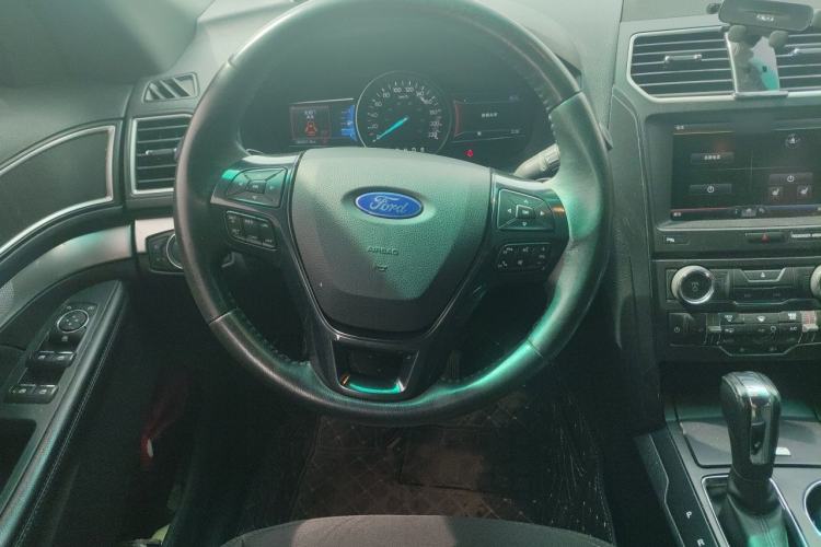 Used Ford Explorer  Steering Wheel