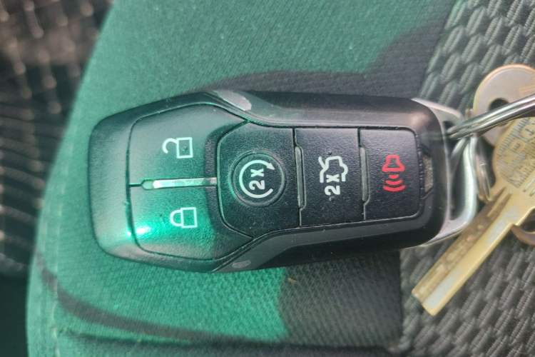 Used Ford Explorer  Vehicle Key