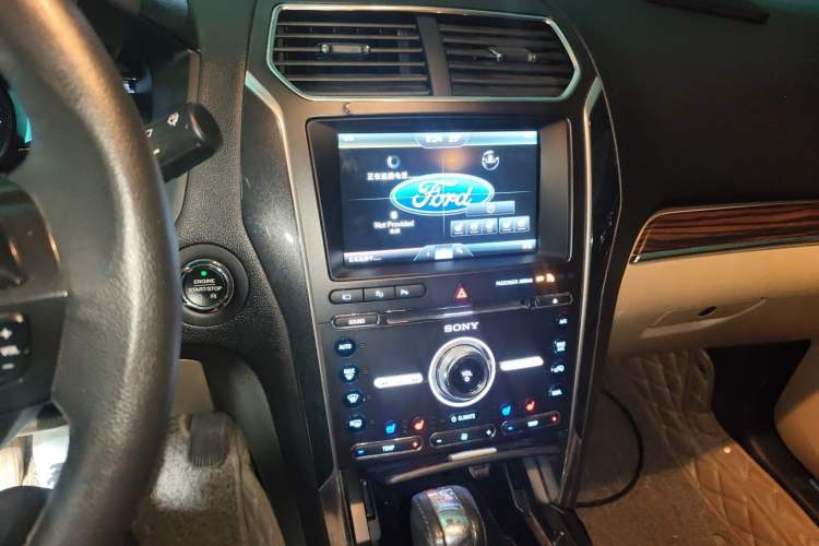 Used Ford Explorer 2016 2.3T Elite Edition Audio And AC Panel