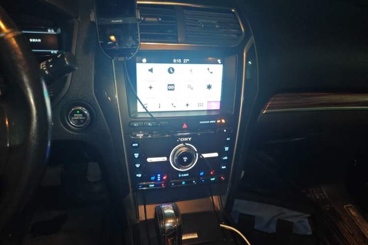 Used Ford Explorer 2016 2.3T Elite Edition Audio And AC Panel
