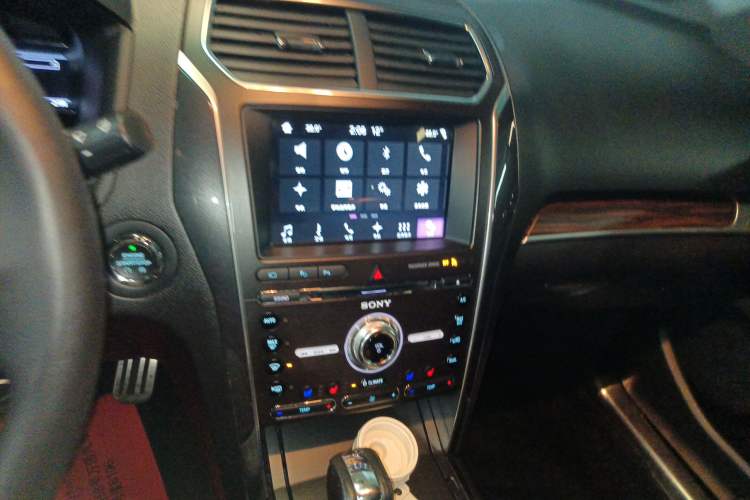 Used Ford Explorer 2016 2.3T Elite Edition Audio And AC Panel