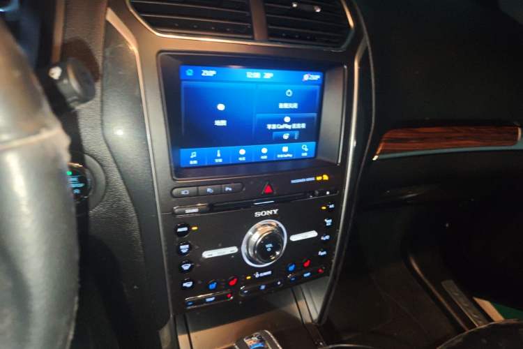 Used Ford Explorer 2016 2.3T Elite Edition Audio And AC Panel