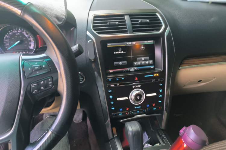 Used Ford Explorer 2016 2.3T Elite Edition Audio And AC Panel