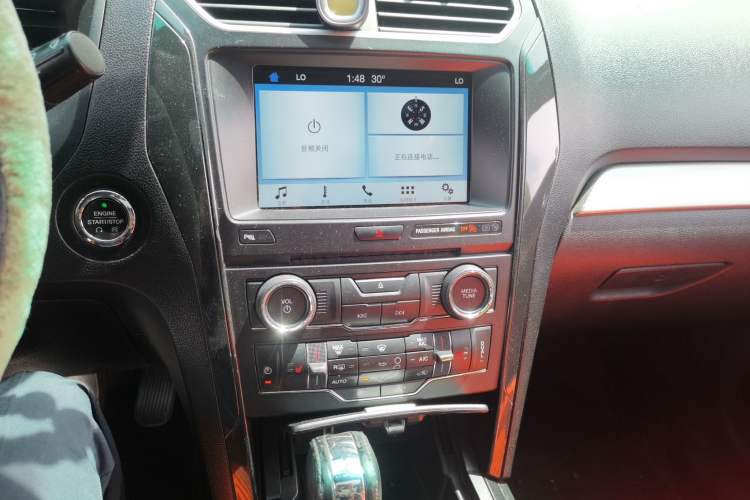 Used Ford Explorer 2016 2.3T Fashion Edition Audio And AC Panel