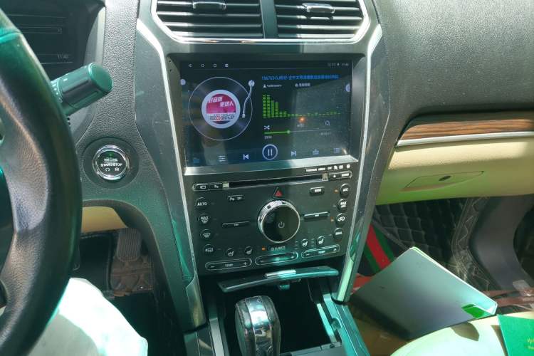 Used Ford Explorer 2016 2.3T Elite Edition Audio And AC Panel