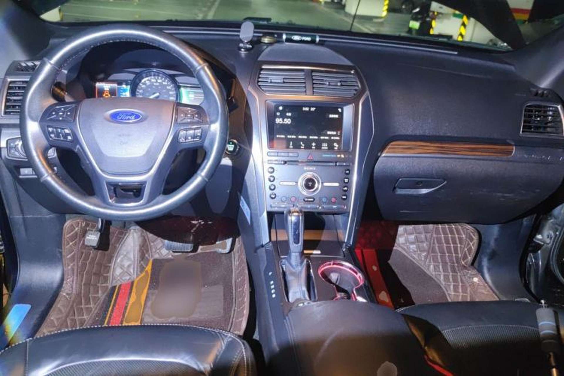 Used Ford Explorer 2016 2.3T Elite Edition Center Console