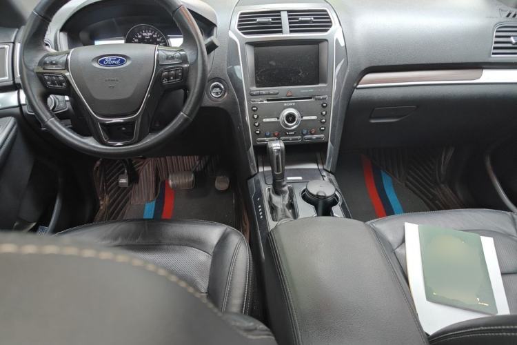 Used Ford Explorer 2016 2.3T Elite Edition Center Console
