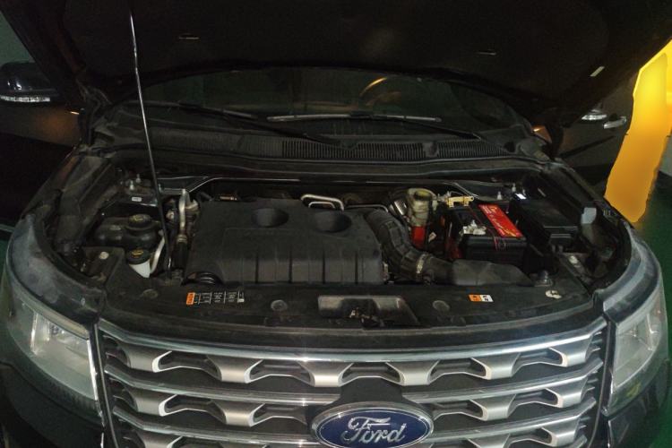 Used Ford Explorer 2016 2.3T Elite Edition Engine Bay