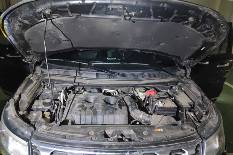 Used Ford Explorer 2016 2.3T Elite Edition Engine Bay