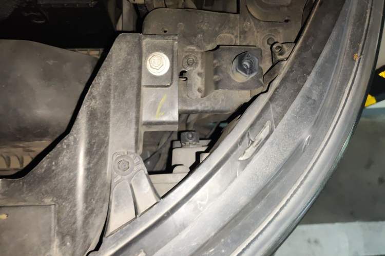 Used Ford Explorer 2016 2.3T Elite Edition Engine Bay Left