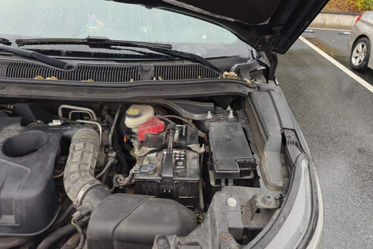 Used Ford Explorer 2016 2.3T Fashion Edition Engine Bay Left