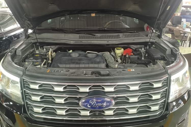 Used Ford Explorer 2016 2.3T Elite Edition Engine Bay