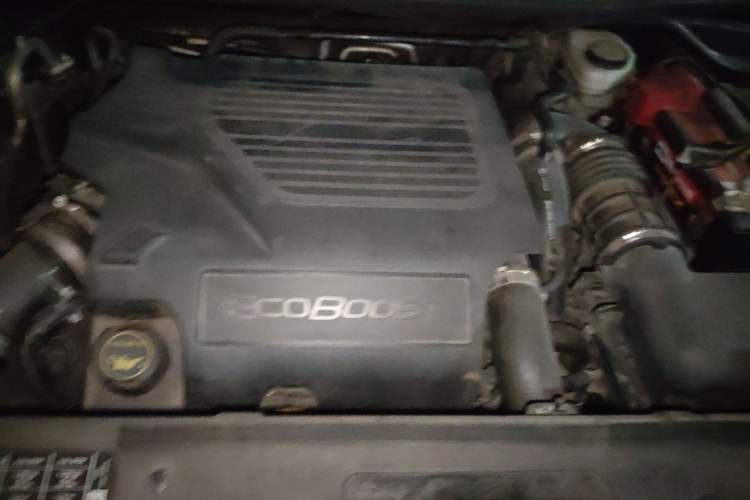 Used Ford Explorer 2016 3.5T Elite Edition Engine Bay