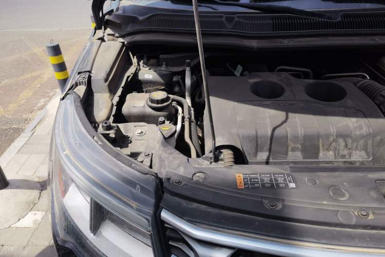 Used Ford Explorer 2016 2.3T Fashion Edition Engine Bay Right