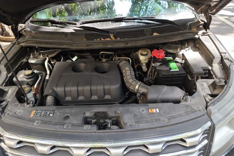 Used Ford Explorer 2016 2.3T Elite Edition Engine Bay