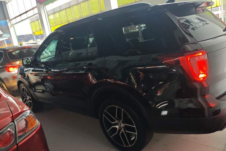 Used Ford Explorer 2016 3.5T Sport Edition Exterior 3