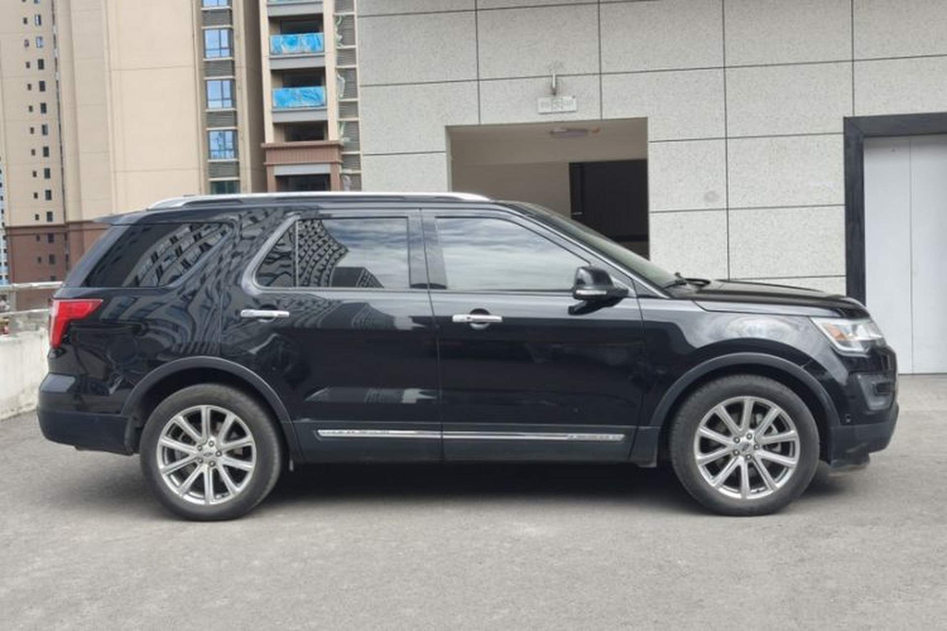 Used Ford Explorer 2016 2.3T Elite Edition Exterior 5