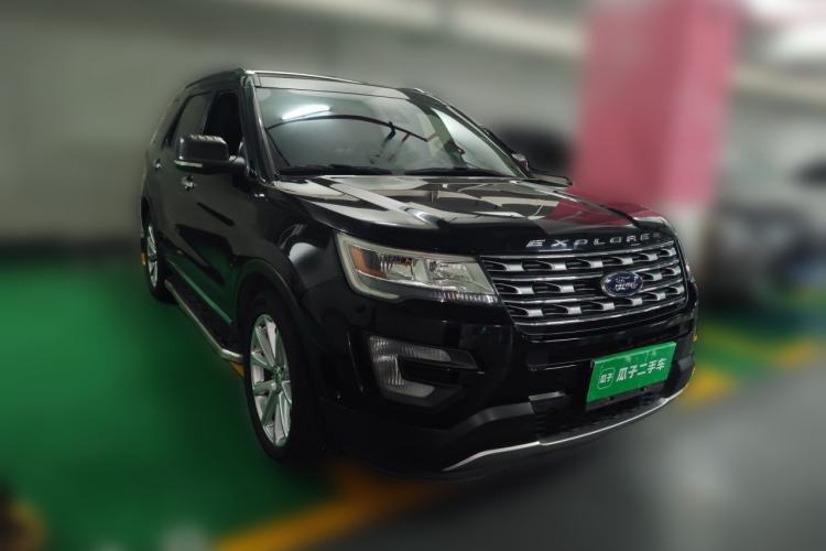 Used Ford Explorer 2016 2.3T Elite Edition Front Right 45 Deg