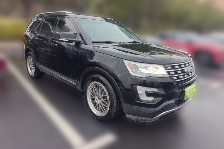 Used Ford Explorer 2016 2.3T Fashion Edition Front Right 45 Deg