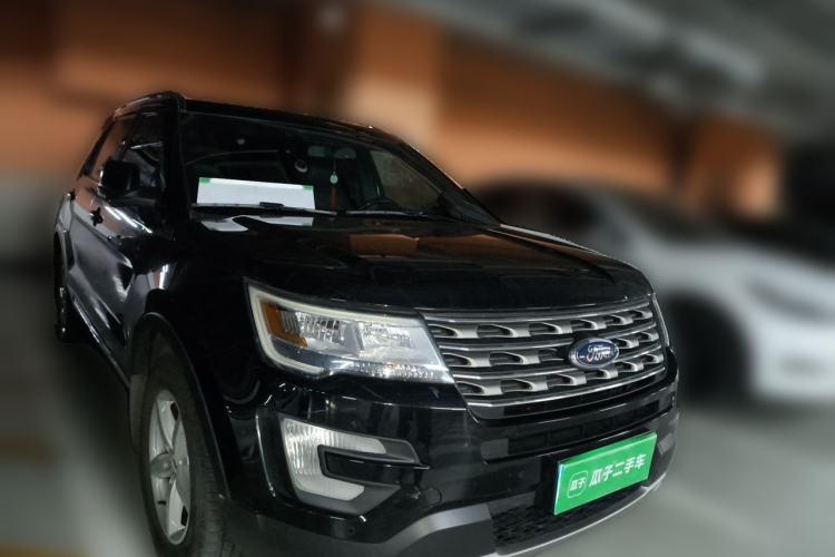 Used Ford Explorer 2016 2.3T Fashion Edition Front Right 45 Deg