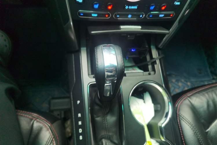 Used Ford Explorer 2016 3.5T Elite Edition Gear Lever