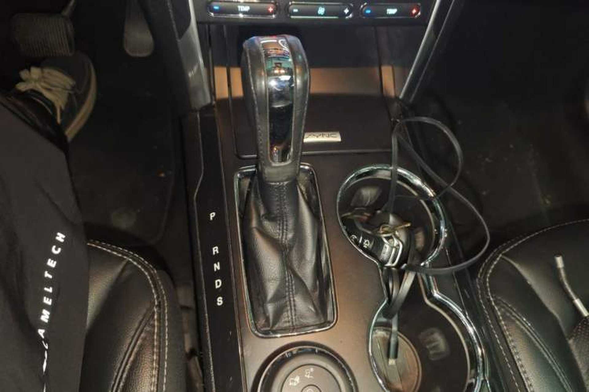 Used Ford Explorer 2016 2.3T Elite Edition Gear Lever