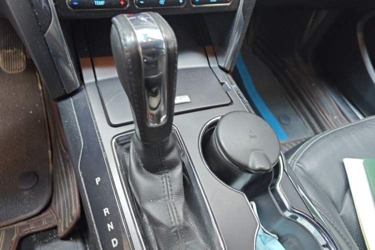 Used Ford Explorer 2016 2.3T Elite Edition Gear Lever
