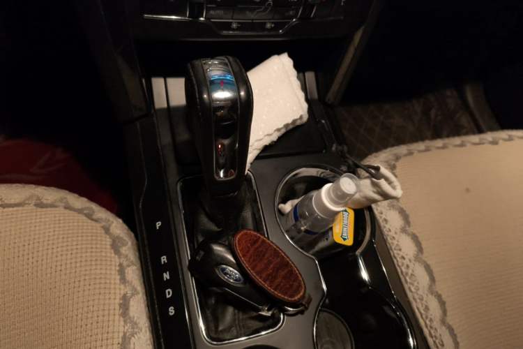 Used Ford Explorer 2016 2.3T Fashion Edition Gear Lever