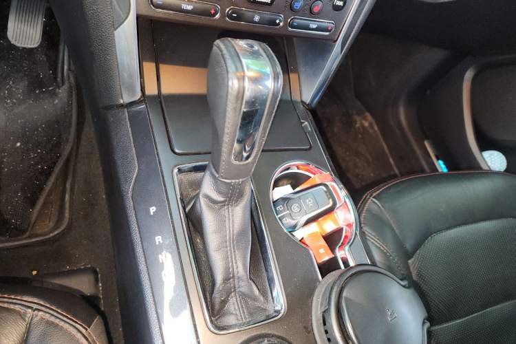Used Ford Explorer 2016 3.5T Sport Edition Gear Lever