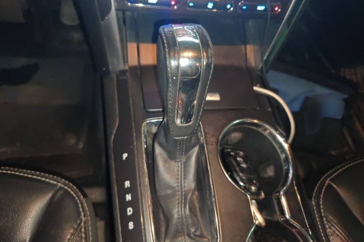 Used Ford Explorer 2016 2.3T Elite Edition Gear Lever
