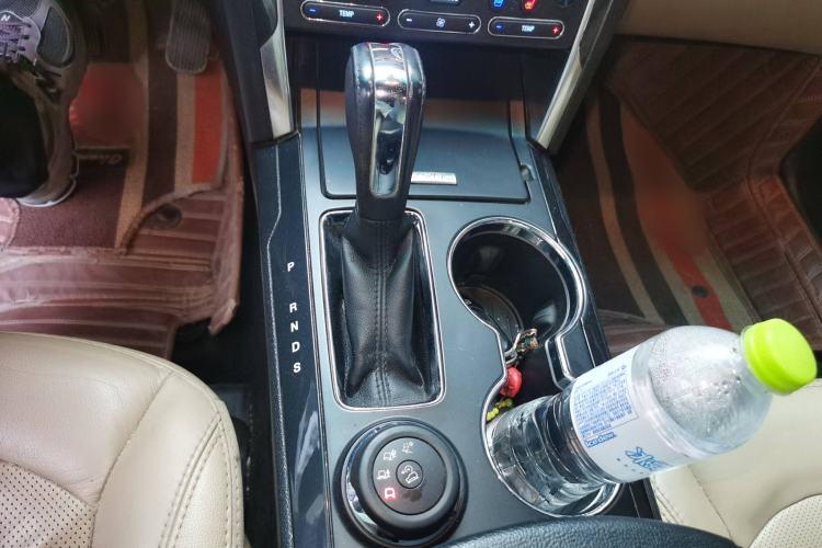 Used Ford Explorer 2016 2.3T Elite Edition Gear Lever