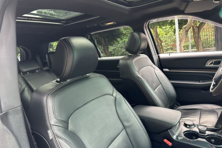 Used Ford Explorer 2016 2.3T Elite Edition Headliner