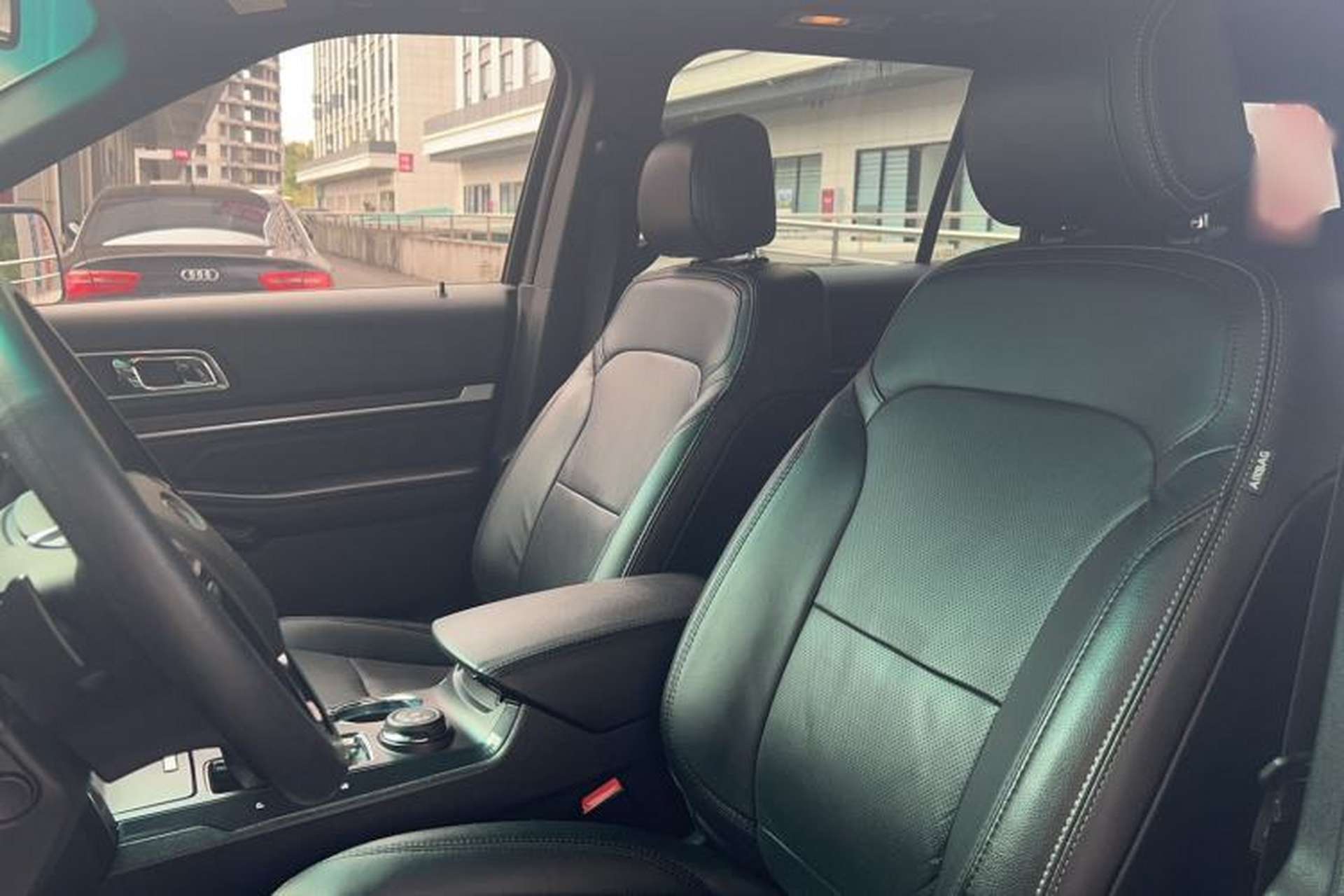 Used Ford Explorer 2016 2.3T Elite Edition Interior 1