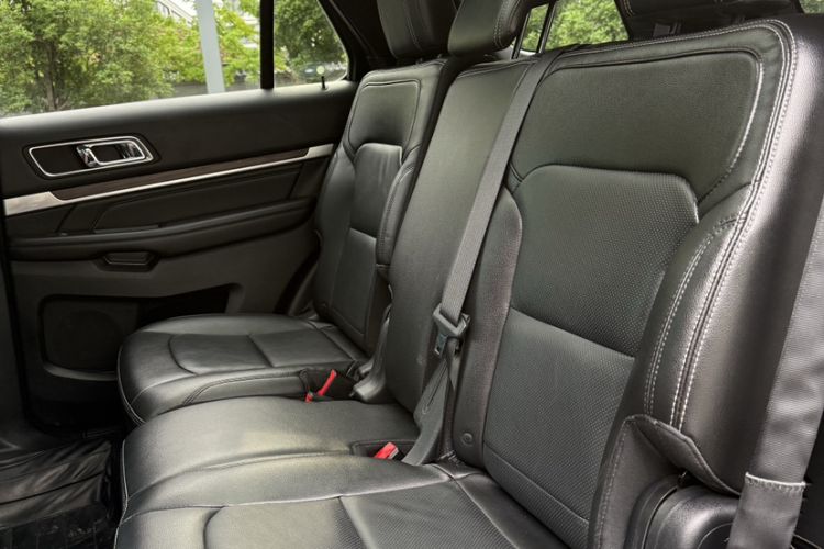 Used Ford Explorer 2016 2.3T Elite Edition Interior 2